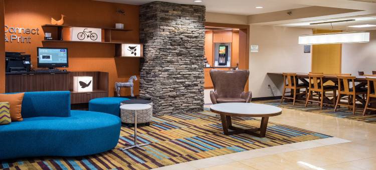 诺克斯维尔/东万枫酒店及套房(Fairfield Inn & Suites Knoxville/East)图片