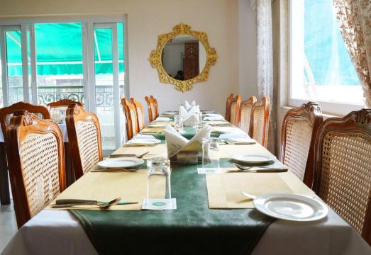 Hotel Saheb's Castle McLeodganj Hotel Overview