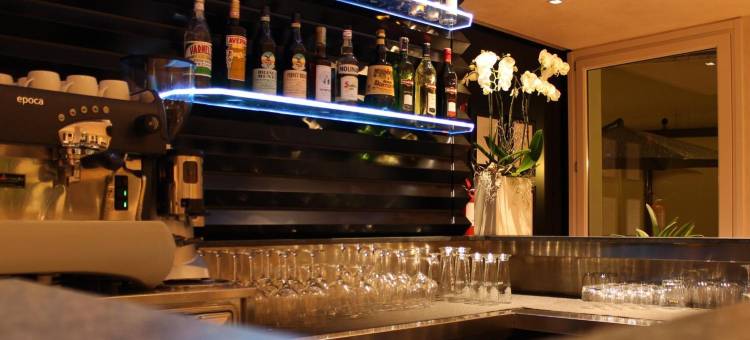 斯里酒店(Siri Hotel)图片