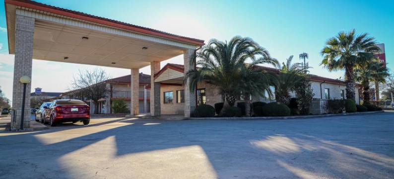 圣安东尼奥大学套房酒店(University Inn & Suites)图片