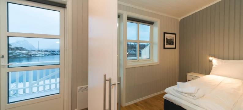 若布安勒盖特斯沃尔韦尔哈芬山林小屋(Rorbuene Svolvær Havn)图片