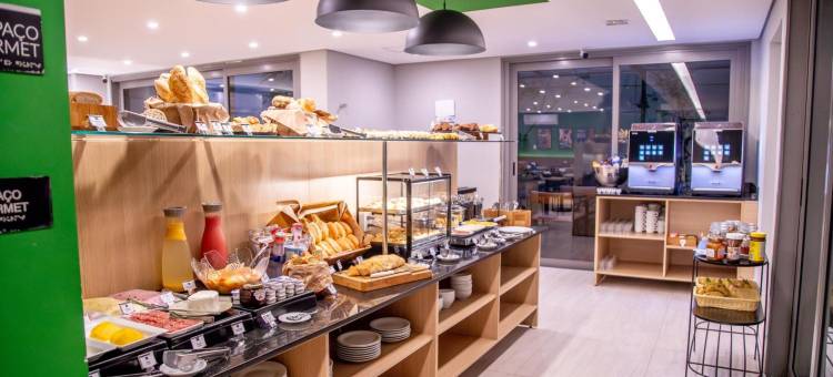 舒适套房酒店(Cozzy Suites Paraíso Hotel)图片