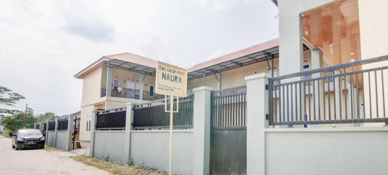 OYO 93087 Wisma Apel Syariah酒店(OYO 93087 Wisma Apel Syariah)图片