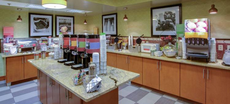威廉斯波特希尔顿欢朋酒店(Hampton Inn Williamsport-Downtown)图片