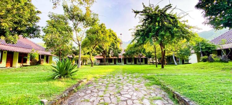 San Sui Hotel Mitra RedDoorz图片