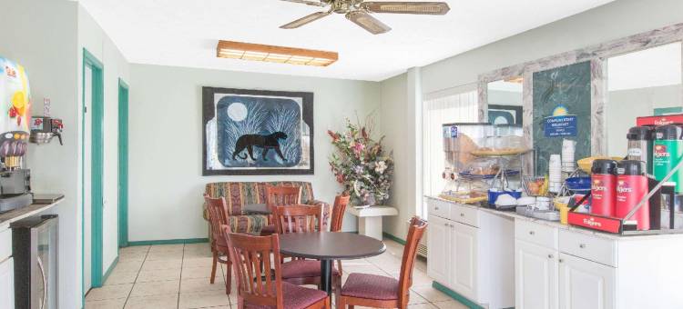 西波因特戴斯酒店(Days Inn by Wyndham West Point)图片