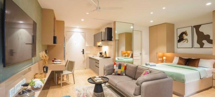 Urban Nest - Neon Homeotel -1 km from Airport图片