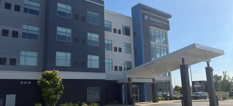 贝滕多夫-达文波特东北部智选假日酒店，洲际旗下(Holiday Inn Express Bettendorf - Davenport NE by IHG)图片