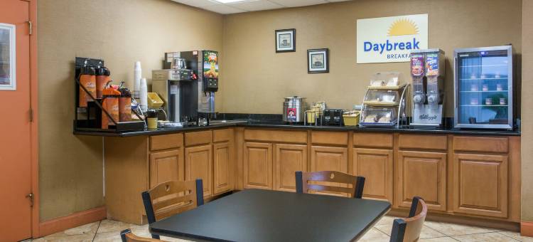 奥蒙德海滩戴斯酒店(Days Inn by Wyndham Ormond Beach)图片