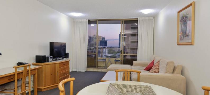 首脑会议公寓(The Summit Apartments)图片