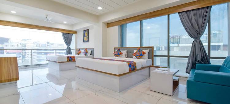Fabhotel 布利斯(FabHotel Bliss - Inside Suryam Trade Centre)图片