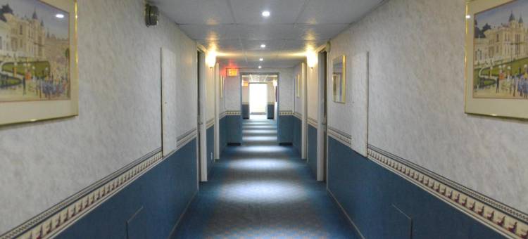 密尔沃基机场酒店(Travelodge by Wyndham Milwaukee)图片