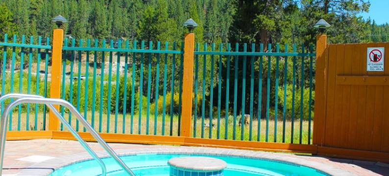 特拉基唐纳旅舍(Truckee Donner Lodge)图片