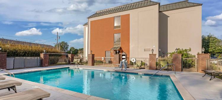 新奥尔巴尼贝斯特韦斯特酒店(Best Western New Albany)图片