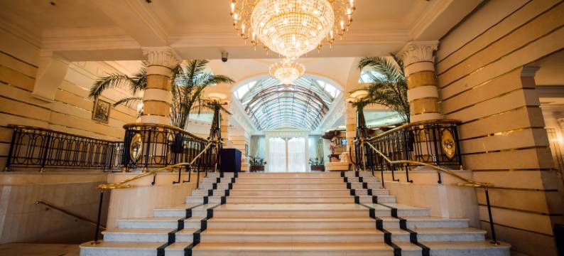 圣彼得堡大使酒店(Ambassador Hotel)图片