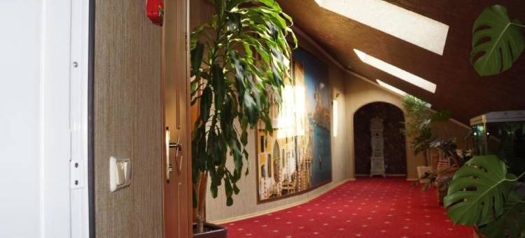 万丽酒店(Renaissance Hotel)图片