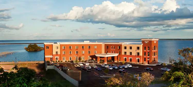 马凯特欢朋水滨酒店(Hampton Inn Marquette/Waterfront)图片