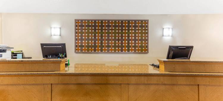 雷丁拉昆塔温德姆套房酒店(La Quinta Inn & Suites by Wyndham Redding)图片