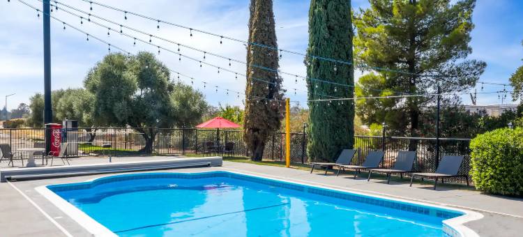 雷德布拉夫戴斯酒店(Days Inn by Wyndham Red Bluff)图片