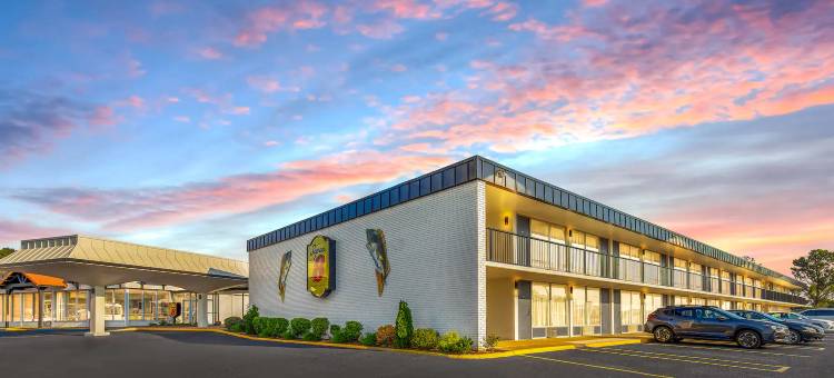 阿拉巴马河滨温德姆速 8 酒店(Super 8 by Wyndham Riverside Al)图片