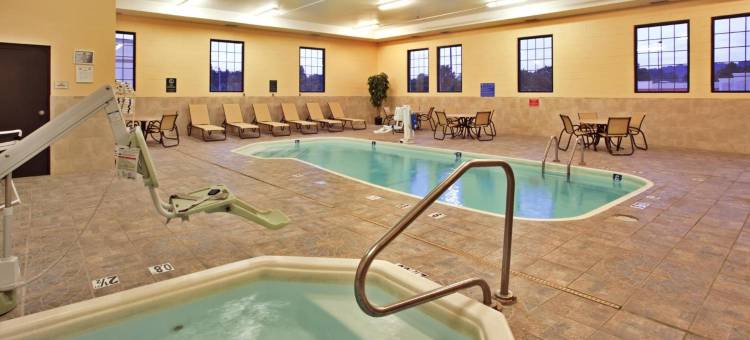 夏莫维尔拉昆塔温德姆套房酒店/ 新河峡谷国家公园(La Quinta Inn & Suites Summersville/New River National Park)图片