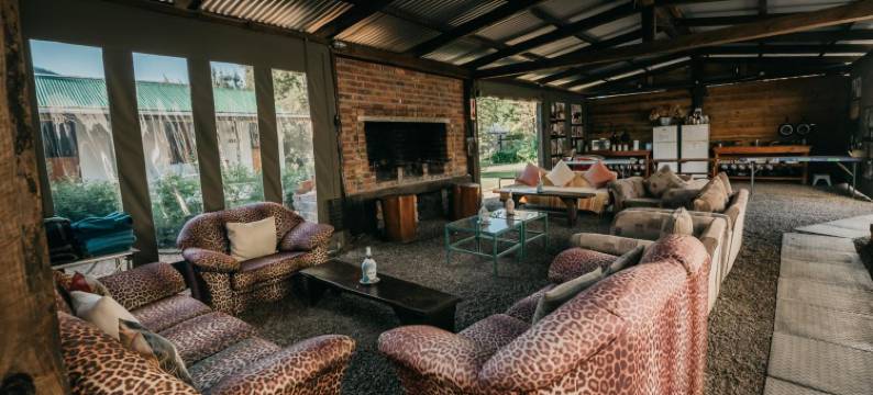 村庄小屋(The Village Lodge)图片