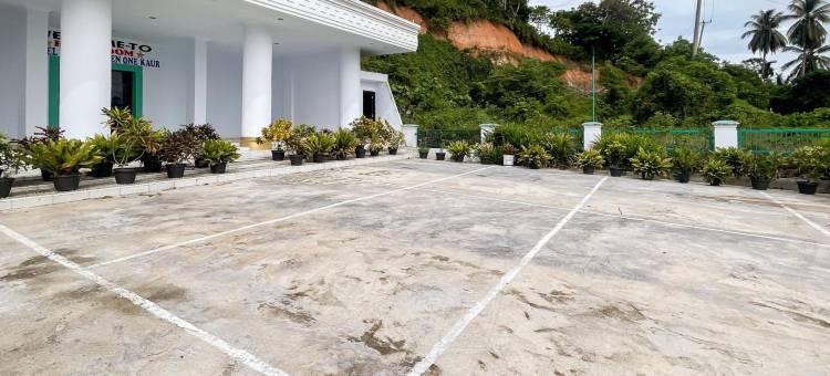 Urbanview Hotel Grand Seven One Kaur图片