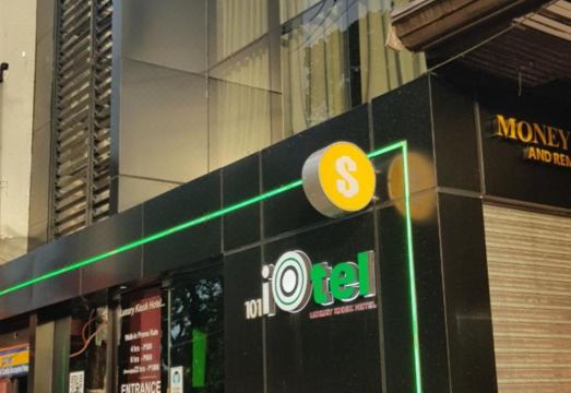 IOtel Luxury Kiosk Hotel Hotel Overview