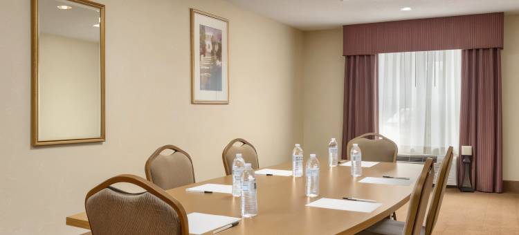 金斯兰丽怡酒店(Country Inn & Suites by Radisson, Kingsland, GA)图片