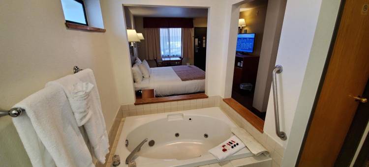 西雅图/柯克兰呗盟套房酒店(Baymont by Wyndham Seattle/Kirkland WA)图片