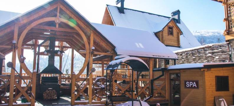 卡帕蒂·米戈沃旅馆(Karpaty Migovo)图片