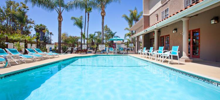 智选假日套房酒店圣地亚哥埃斯孔迪多(Holiday Inn Express & Suites San Diego-Escondido)图片