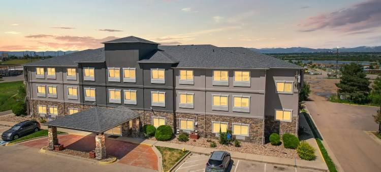 丹佛东北亨德森拉昆塔温德姆套房酒店(La Quinta Inn & Suites by Wyndham Henderson-Northeast Denver)图片