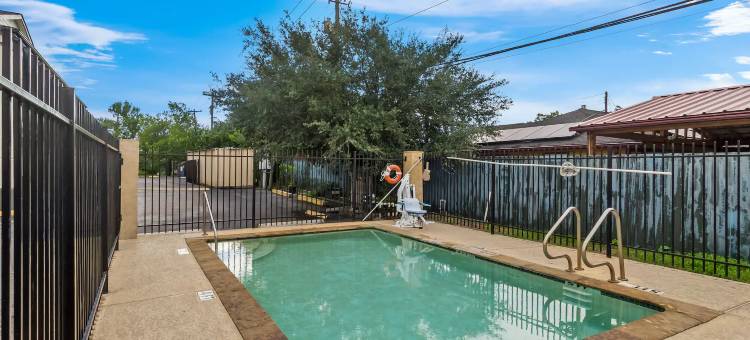 休斯顿东戴斯酒店(Days Inn by Wyndham Houston East)图片