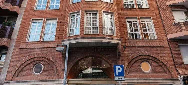 德比大酒店(Small Luxury Hotels of the World - Gran Derby Suite)图片