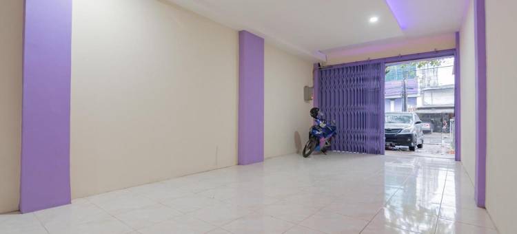 红多兹酒店-近万隆特兰斯公寓3号(RedDoorz Near Trans Studio Bandung 3)图片