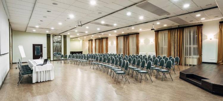 瑞皮诺阿兹姆公园 Spa 酒店(Azimut Park Hotel& Spa Repino)图片