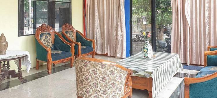 Bromo 22 Homestay Syariah Near Terminal Bayuangga Probolinggo Mitra RedDoorz图片