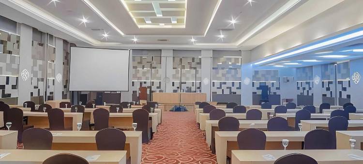 北干巴鲁约克洛酒店(Tjokro Hotel Pekanbaru)图片