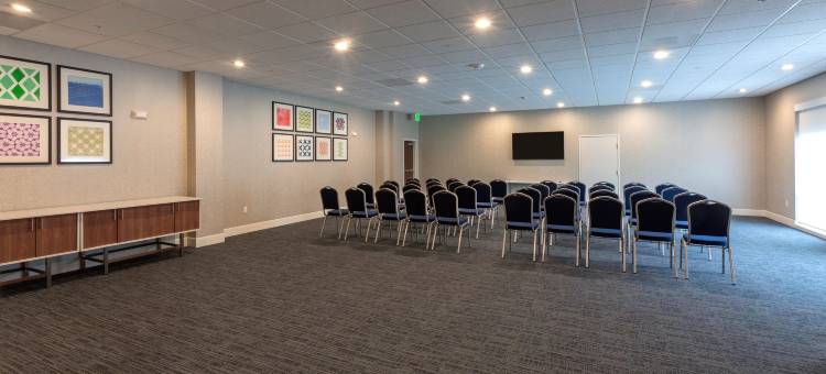 西雅图南塔克维拉智选假日套房酒店(Holiday Inn Express & Suites Seattle South - Tukwila)图片