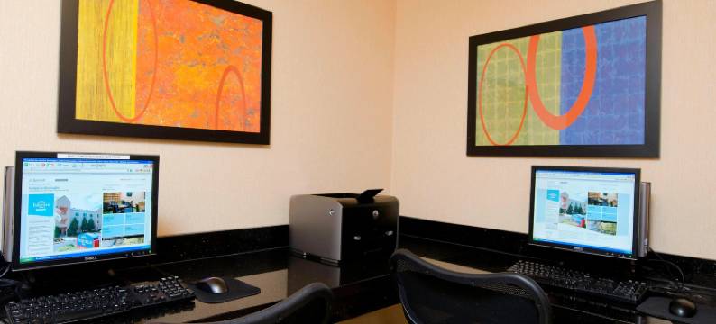 布卢明顿万枫酒店及套房(Fairfield Inn & Suites Bloomington)图片