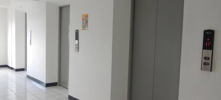 瑞瓦客房古农普特里广场公寓(Reva Room on Gunung Putri Square Apartment)图片