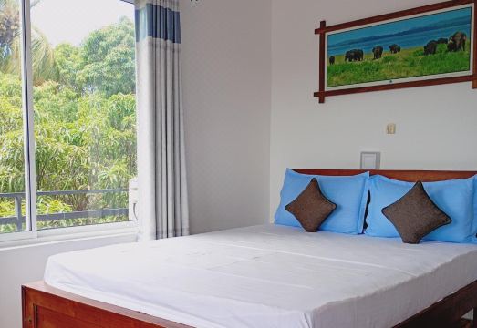 Thisara Guest House Hotel Overview