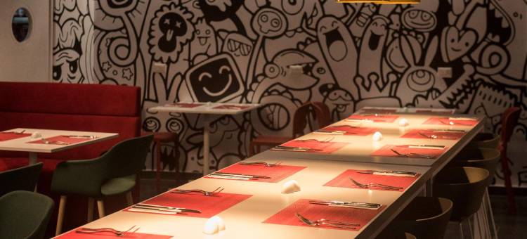 丽笙RED米拉弗洛雷斯(Radisson Red Miraflores)图片