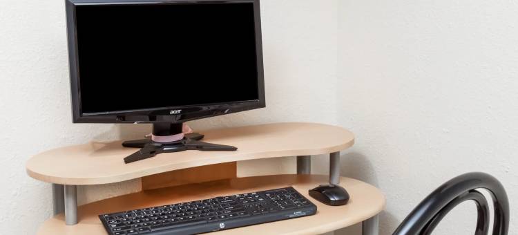 林肯速8酒店(Super 8 by Wyndham Lincoln IL)图片