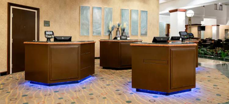 希尔顿波特兰机场大使套房酒店(Embassy Suites by Hilton Portland Airport)图片