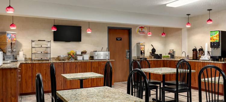 日耳曼敦-密尔沃基温德姆速8酒店(Super 8 by Wyndham Germantown/Milwaukee)图片