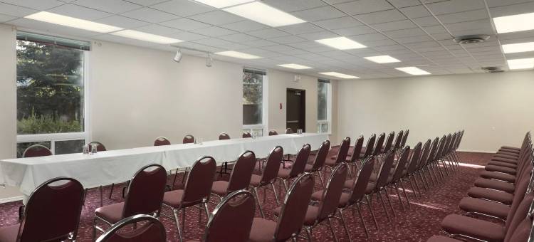 西基洛纳温德姆速8酒店(Super 8 by Wyndham West Kelowna BC)图片