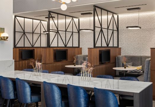 Courtyard St. Paul Downtown Hotel Overview