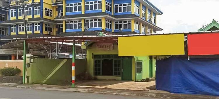 红多兹酒店-近楠榜梅德卡地铁塔曼(RedDoorz Near Taman Merdeka Metro Lampung)图片